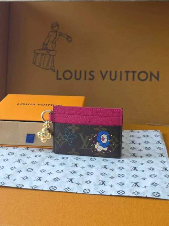 Picture of Louis Vuitton Wallets _SKUfw215539397fw